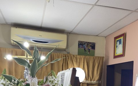 En el recinto La Carolina 2, en Babohoyo, estuvieron los restos de doña Nelly. Jeff no jugará las dos primeras fechas de LigaPro por luto.