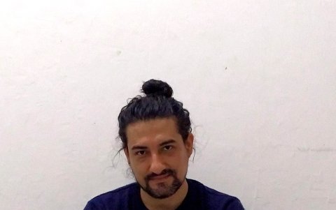 Jorge Oña, diseñador gráfico, artista y docente.