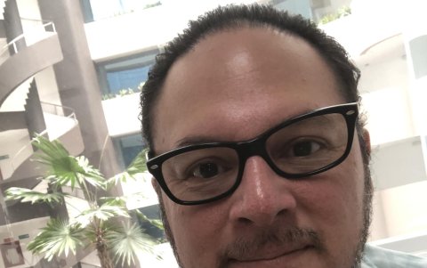 Fabrizio Aveiga, guionista y director de contenidos.