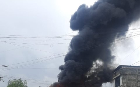 Todo empezó a las 10:45, cuando seis sujetos armados interceptaron al bus de la cooperativa 16 de julio, que cubría la ruta Camilo Ponce Enríquez-Tenguel.