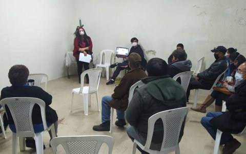 María Augusta se preocupa por su comunidad