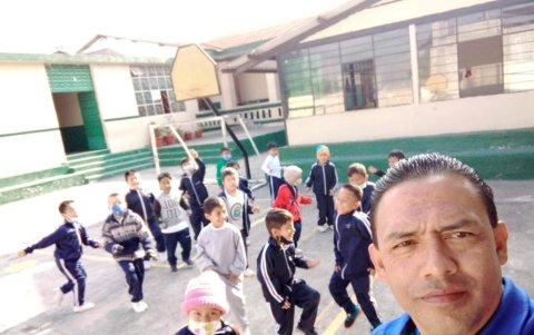 Los trabajos con los menores los considera importante