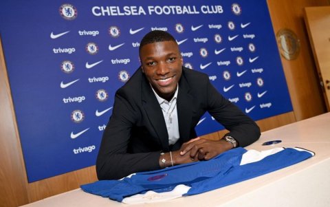 Moisés Caicedo se sitúa entre los futbolistas más cotizados del mundo.