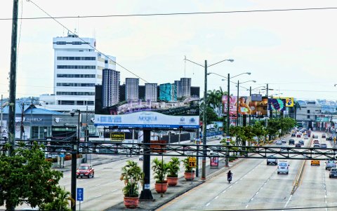 Solo un 5 % de las vallas tienen permisos.