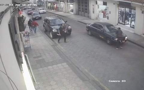 lAS Calles Gaspar Sangurima y Hermano Miguel, DNDE SE DA ESTE HECHO