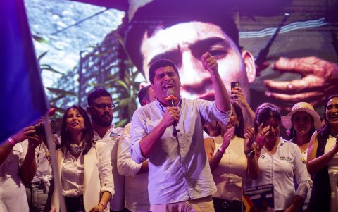 El candidato presidencial Otto Sonnenholzner cerró su campaña electoral en Guayaquil