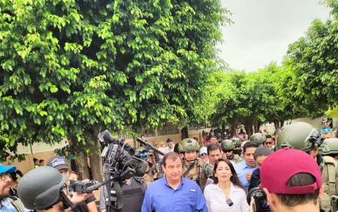 La candidata votó en Chone