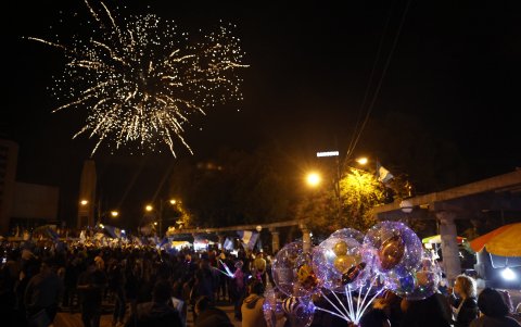 Hasta la madrugada de 21 de agosto, la gente festejó en las calles el triunfo de su candiato Bernardo Arévalo