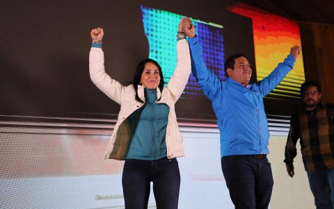 Luisa González y Andrés Arauz, el binomio del movimiento Revolución Ciudadana.