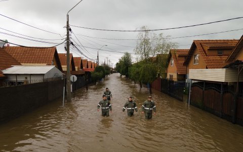 Las fuertes lluvias han provocado la suspensión de operaciones ferroviarias de carga y pasajeros en la zona sur