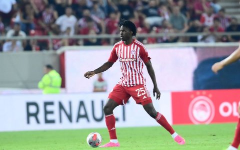 Jackson Porozo ingresó al minuto 70 en la victoria del Olympiacos 3-1 sobre Cukaricki.