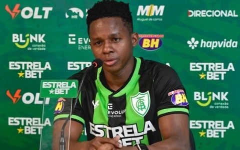 Cazares vio el triunfo de su nuevo equipo desde la banca.