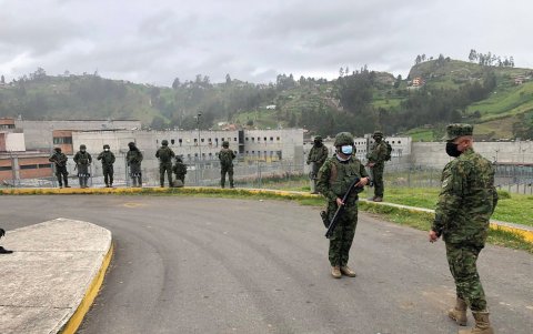 El acceso a la prensa a las inmediaciones del centro carcelario, está restringido.