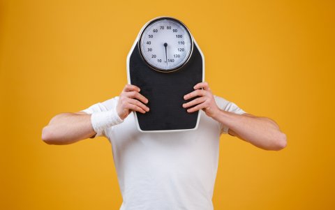 Cuidado con la dieta que está llevando, puede ser el causante del 'rebote'.