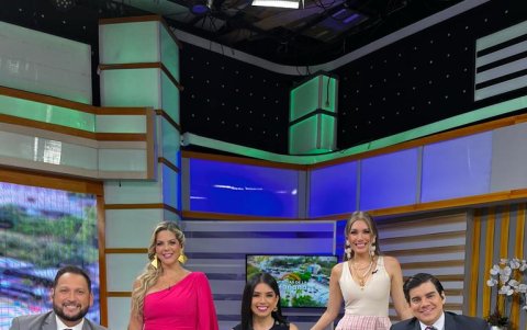 Isaac con sus compañeros de RTS, el lunes 4 de septiembre.