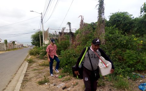 En la avenida Jaime Roldos Aguilera y la calle Marbella este es el panorama.