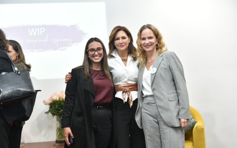 Bernarda Muriel, Priscilla Falconi y Ximena Bautista.