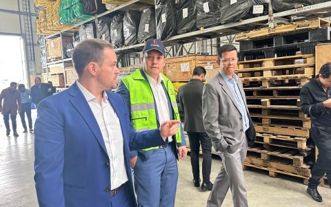 Cambios. El alcalde de Cuenca, Cristian Zamora (con chaleco), incrementó sus medidas de protección.