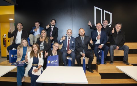 El campus cuenta con más de 3 mil metros cuadrados y representa un aporte importante para los estudiantes en el ámbito de la salud