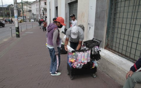 Alternativas. Hay quienes se dan modos para huir de los controles.