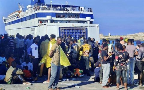 Un grupo de migrantes llegados a la isla italiana de Lampedusa.