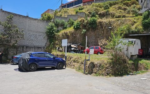 Acopio. En este predio se hallaron vehículos robados y piezas de otros carros