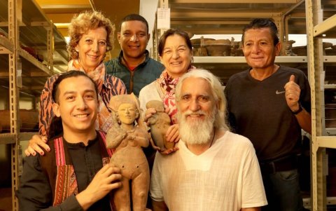 Presencia. Los investigadores posan para la foto del recuerdo, tras cumplir los tres días de labores en el MAAC.