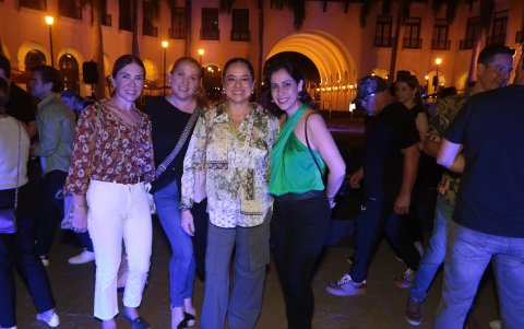 María Cristina de Baquerizo, Alice de Estrada, Mónica de Fócil y Tata Ayala.