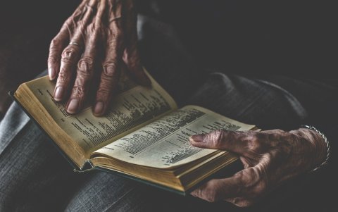 Las enfermedades también repercuten en el cambio de olor que emane la persona.