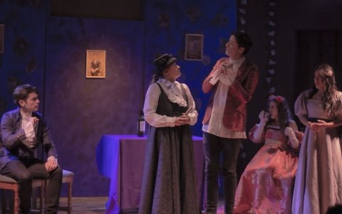 Obras. Piezas de Oscar Wilde se presentan en el Teatro Victoria. Concluyó la temporada de ‘La importancia de llamarse Ernesto’ e iniciará ‘El fantasma de Canterville’.