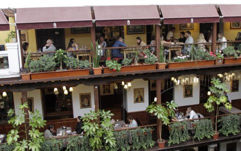 Planes. La Alcaldía y la empresa privada organizan planes para que las visitas se mantengan en la noche.