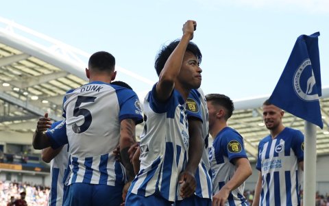 Mitoma convirtió un doblete en la victoria del Brighton 3-1 sobre Bournemouth.