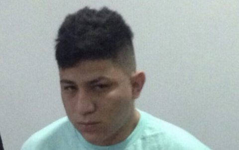 Su primera sentencia fue de 2015, por tráfico de armas de fuego. Pero a los 23 años ya había asesinado.