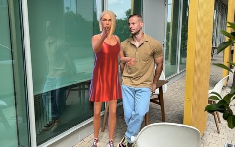 Miley opina que no hay nada de malo en que un humano y una IA sean pareja, incluso cree que el problema del contacto físico