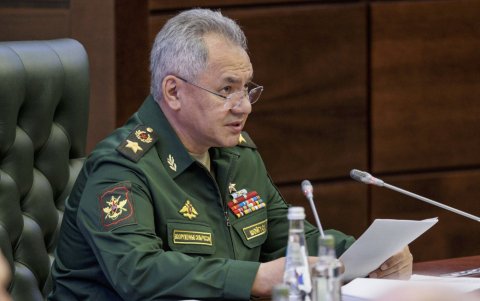 El Ministro de Defensa ruso Sergei Shoigu pronunciando un discurso durante una reunión del Colegio del Ministerio de Defensa ruso en Moscú.