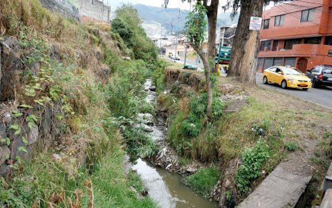 Desfogue. Las quebradas y ríos son los puntos de descargas de las aguas servidas.
