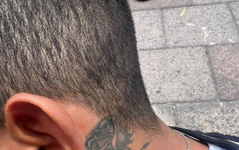 Uno de los tatuajes que tenía el sospechoso.