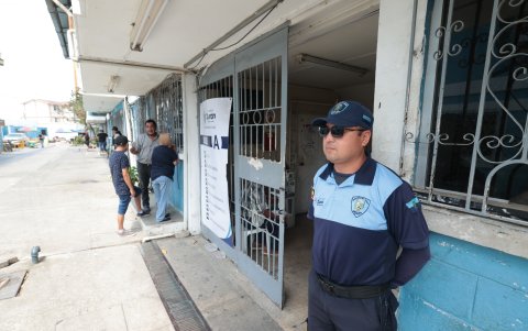 En la sede de la Alcaldía apenas se ven a unos cuantos usuarios a diario. ¿La razón? Apenas unos pocos salen de casa por temor a ser víctima de la ola delictiva.