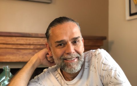 Pancho Terán, con más de tres décadas de trayectoria, se sumó a la propuesta cultural y musical.