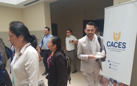 El acto se efectuó en el auditorio de la Facultad de Ingeniería en Electricidad y Computación de la Espol.