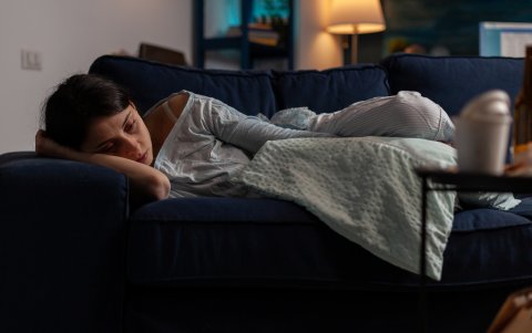 Durante una crisisde ansiedad la persona puede entrar en un estado de profunda tristeza y aislarse de los demás.