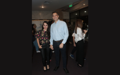 Francia Mercado y Jonathan Bocaranda.