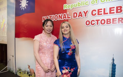 Rita Liu y Cristina Chang.