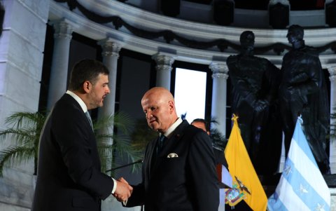 Alfredo Borrero en la sesión solemne de Independencia.