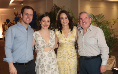 Daniel Peré, María Eugenia Jairala, María Eugenia Castro  y Eduardo Cedeño.