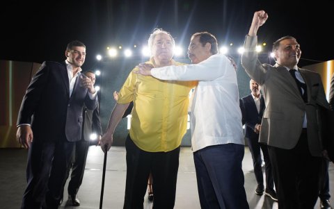 Un abrazo que quedará guardado en la memoria de los hinchas.