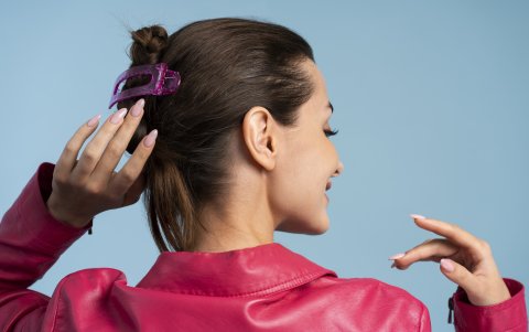 También quedan bien si te recoges una trenza con el pincho