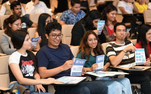 Entre los interesados en ser parte de este proyecto concurso están los jóvenes.