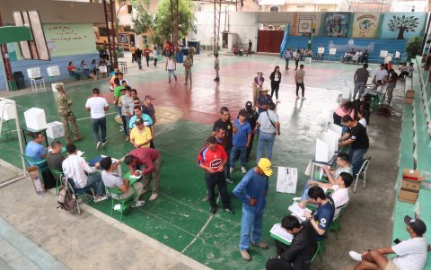 Adultos mayores y personas con discapacidad se hicieron presentes.