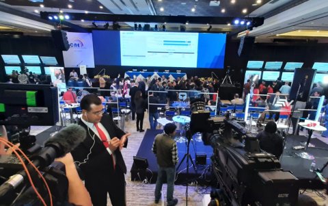 Medios de comunicación nacionales e internacionales llegaron al Centro de Mando del CNE.